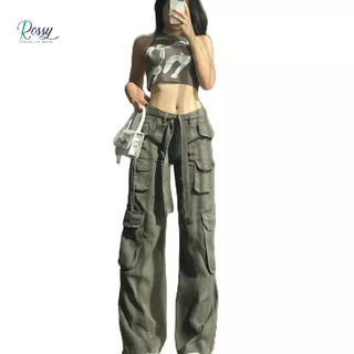 Set áo croptop 3 lỗ kèm quần kaki túi hộp Rossy Fashion - SR225