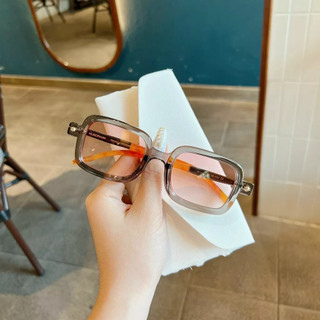 Mắt kính kuboraum cho nam nữ gọng kiểu chữ nhật màu xám trong tròng kính màu cam nhạt tặng khăn