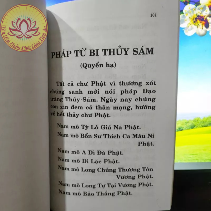 Sách - Kinh Từ Bi Thủy Sám