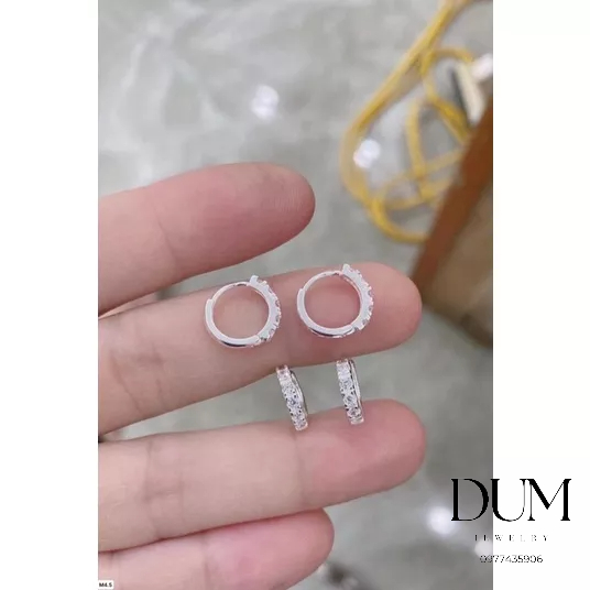 Khuyên tai  BẠC tròn đính đá Khuyên tai cho bé gái, khuyên tai nữ, nam  ByDUM