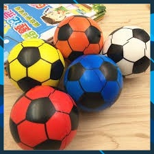 BÓNG ĐÁ MINI CAO SU NHIỀU HỌA TIỆT CHO BÉ YÊU