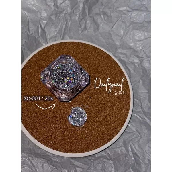 Nhũ siêu sáng style Đài ẩn móng