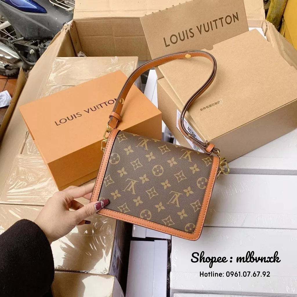 ẢNH THẬT / FULL 2 BOX - Túi LV Douphin Logo Mạ Vàng, 2 Quai Size 20 - LOUIS VUITTON