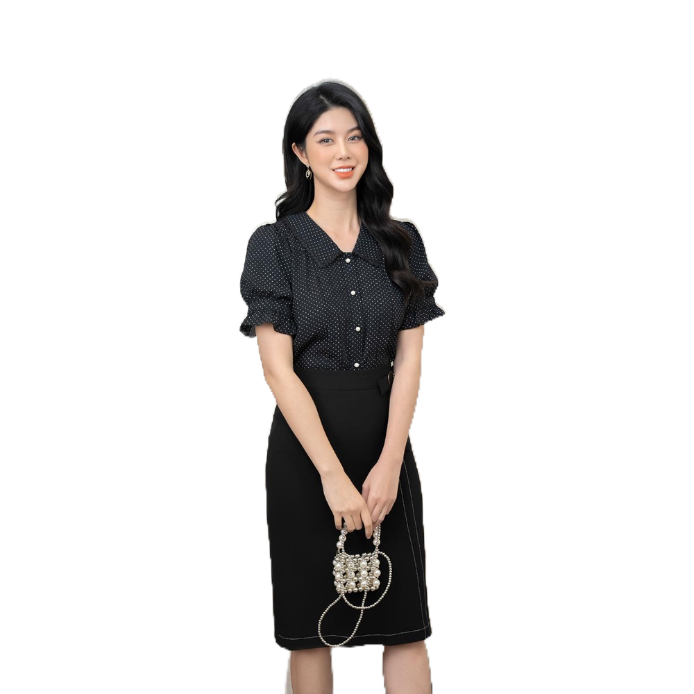 Áo chiffon đen chấm, cổ đức nằm lé ren, tay xếp nhún Toson 12072B93