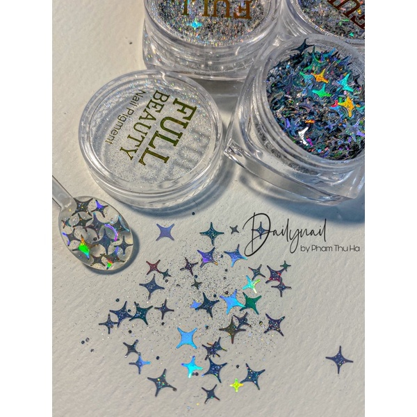 Nhũ trang trí móng