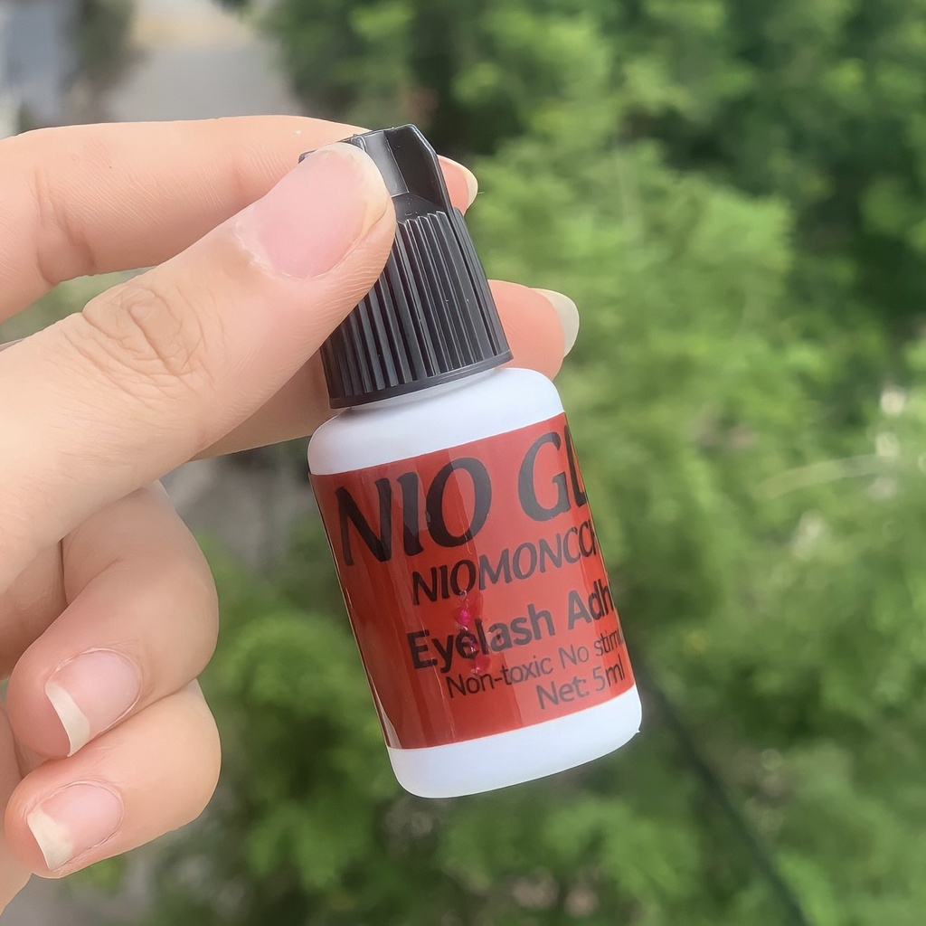 Keo nối mi không cay NIO GLUE moncchery 5ml [ Chính Hãng ]