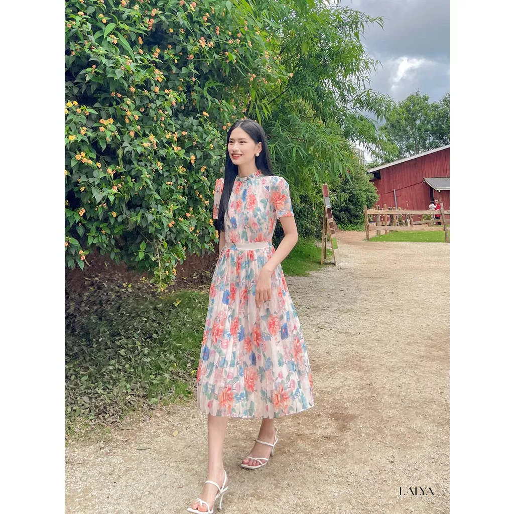 LALYA_D365_Váy hoa ngưc dập ly tăm-Xanh
