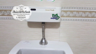 Van xả tiểu cảm ứng Smartech ST-V200