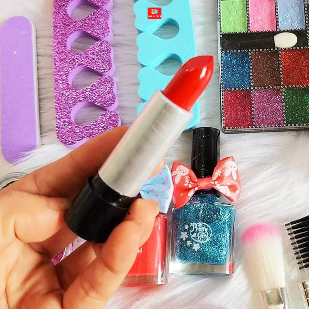 Đồ chơi hộp vali trang điểm làm nail cho bé gái dễ làm sạch với nước, an toàn cho bé