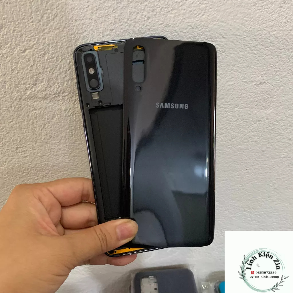 Bộ vỏ samsung A70 ZIN có kính cam