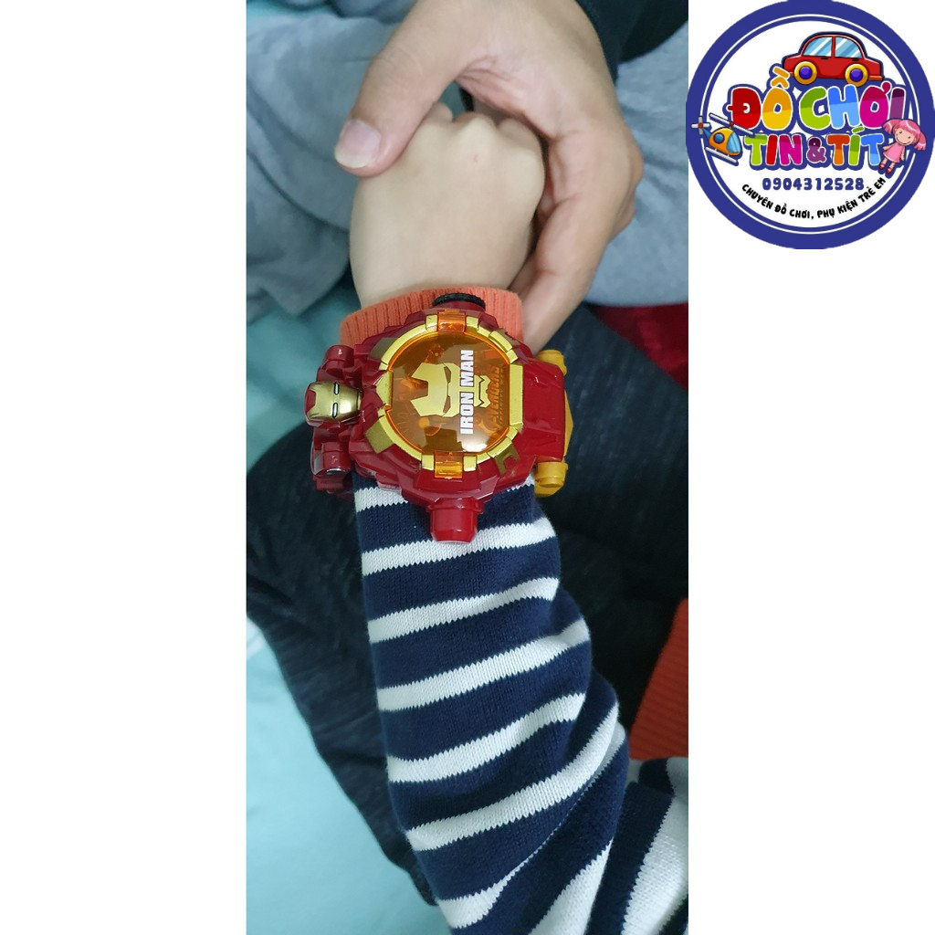 Đồng hồ đồ chơi đeo tay, có nút ấn chiếu hình các nhân vật siêu anh hùng cho bé trai & bé gái