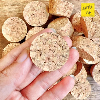 Nút bần dùng đóng chai, lọ,.. đường kính khoảng 2.6cm