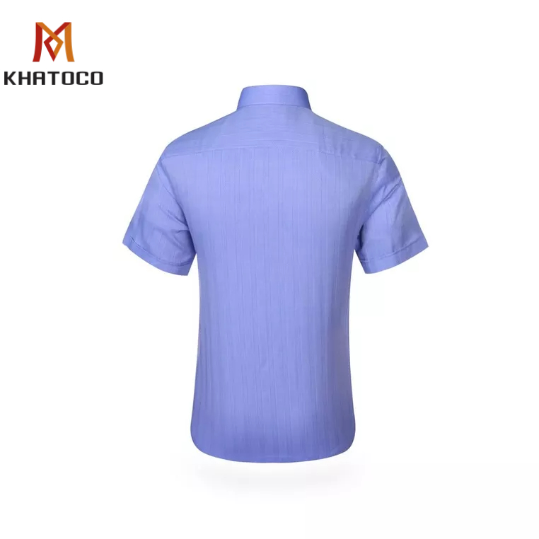 Áo sơ mi nam Khatoco tay ngắn kẻ sọc màu xanh mã A1MN438T2-CNSC013-2109-N