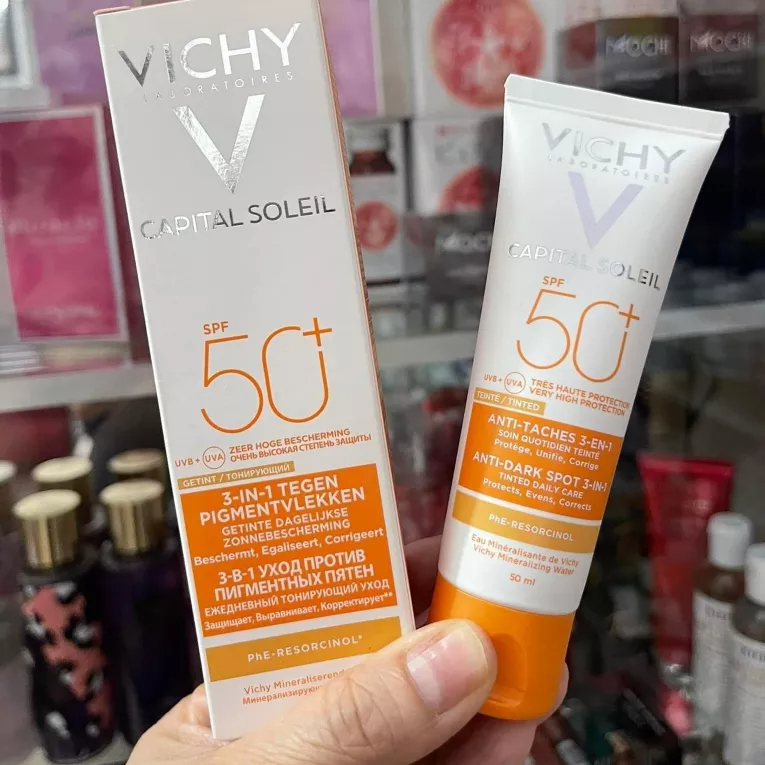 Kem Chống Nắng Vichy Capital Soleil Anti Dark Spot 3IN1 SPF50 - KCN VẠCH VÀNG CHO DA NÁM, TÀN NHANG