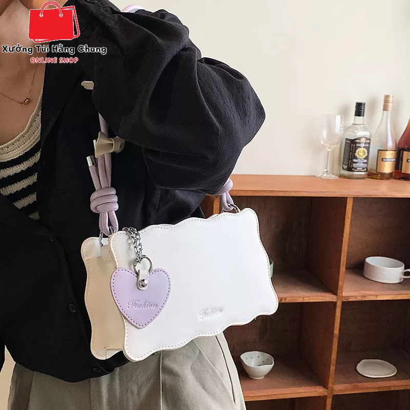 Túi xách nữ đeo vai hình vuông quai đính nơ cute sang trọng phong cách hàn quốc mẫu mới kèm móc khóa trái tim