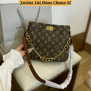 Túi xách LV đeo chéo kẹp nách khóa vuông phối dây xích hot 2023