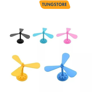 Chong Chóng Đoremon Gắn Mũ Bảo Hiểm 4 màu Dễ Thương