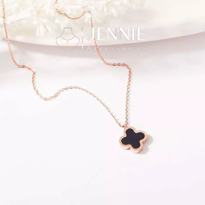 Dây chuyền cỏ 4 lá màu vàng hồng 2 mặt trắng đen vòng cổ xinh Jennie Accessories D003