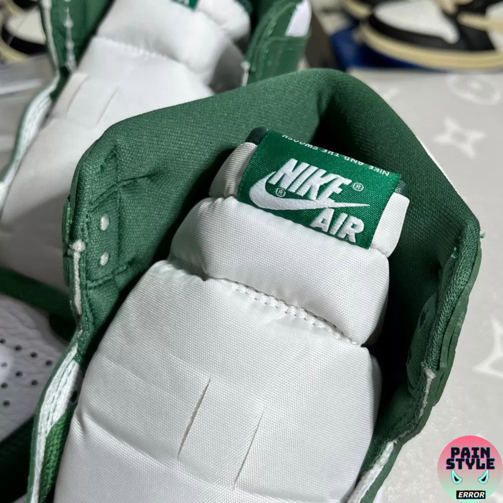 Giày Air Jordan 1 High " White Green "