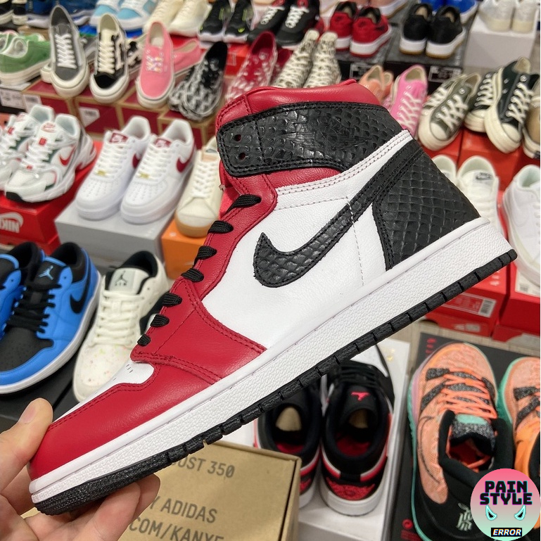 Giày Air Jordan 1 High " Satin Snake "