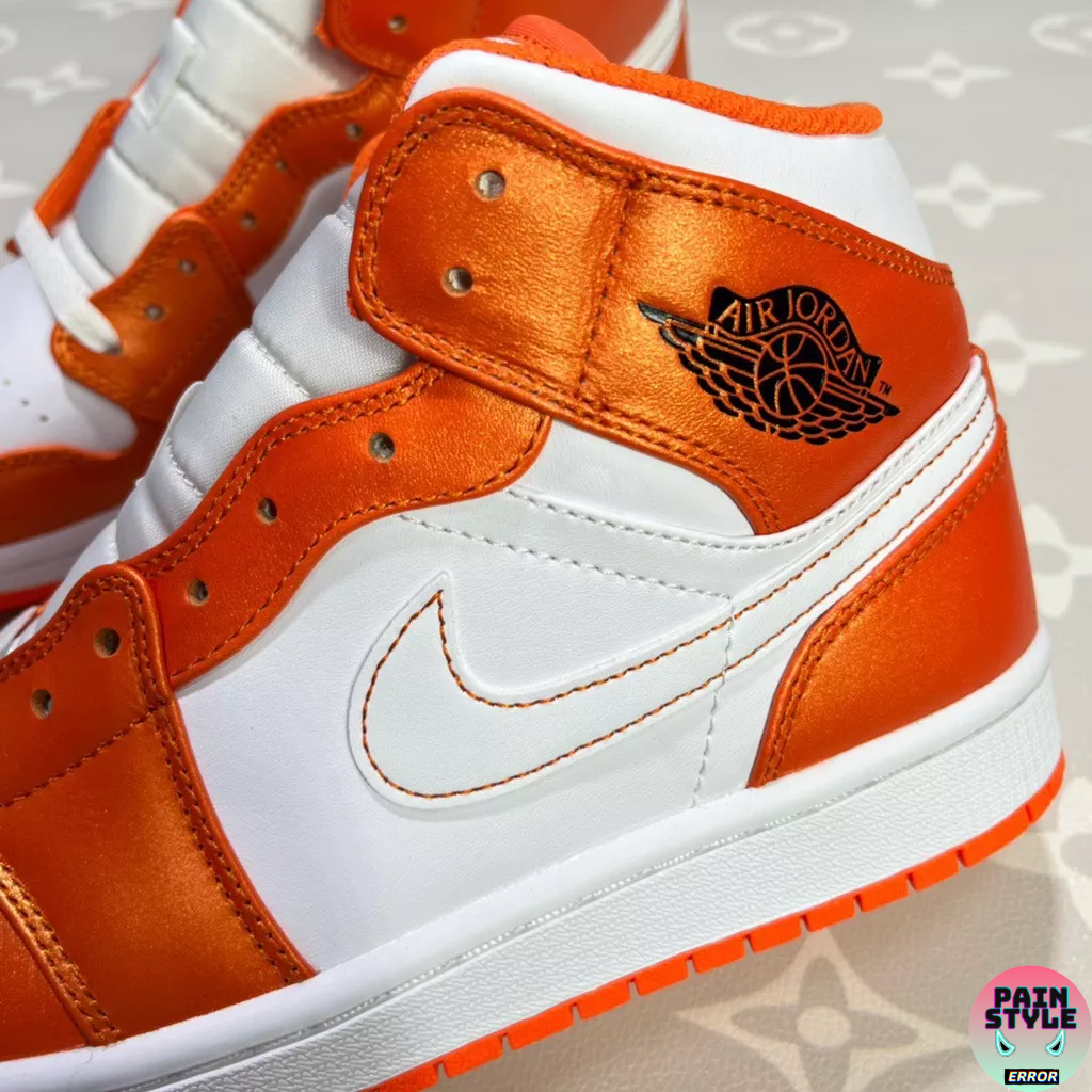 Giày Air Jordan 1 Mid " Pure Original "