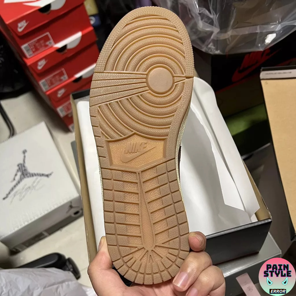 Giày Air Jordan 1 Low " Voodoo "