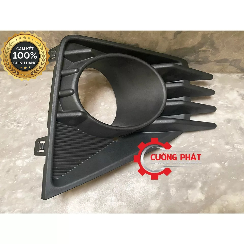 Ốp đèn gầm Mitsubishi Attrage 2020-2024 6400J652, 6400J651