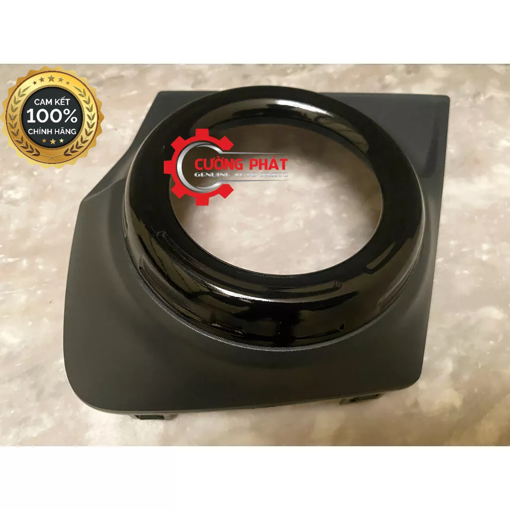 Ốp đèn gầm đen Mitsubishi Triton 2015-2018 8321A593XA, 8321A594XA