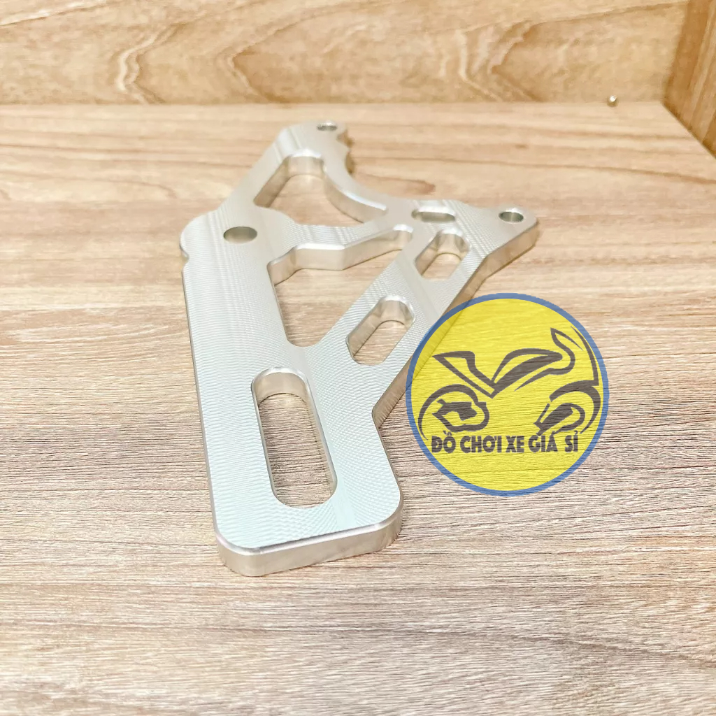 Pát sau Wave/Sirius/Future/Dream đĩa 220mm xài heo SH màu trắng