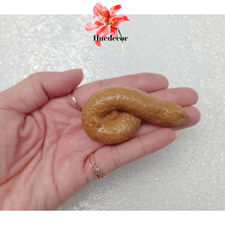 (tặng kèm 1con gián+1con ruồi+1con kiến giả)Cục phân /shit giả trang trí hallowen