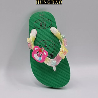 Dép lê bé gái đính sticker gấu & kẹo đáng yêu đi biển đế chống trơn trượt đủ size nhiều màu