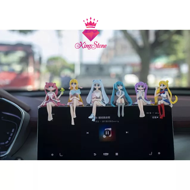Phụ kiện ô tô cô gái anime trang trí taplo, decor Phòng Ngủ Bàn Học - trang trí ô tô King Stone