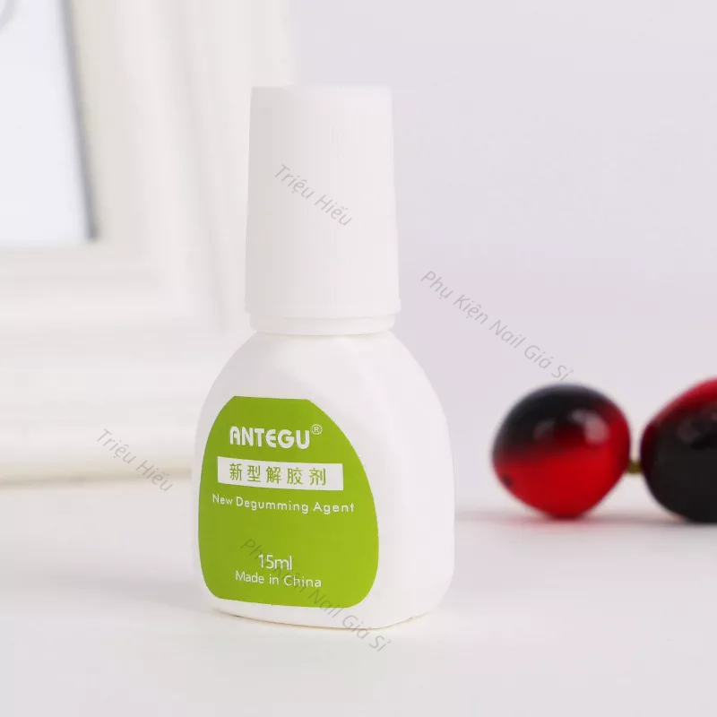 Nước tan keo tháo móng úp phá keo