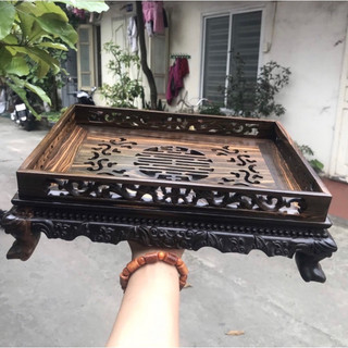 Khay trà chân quỳ gỗ mun hoa sang trọng