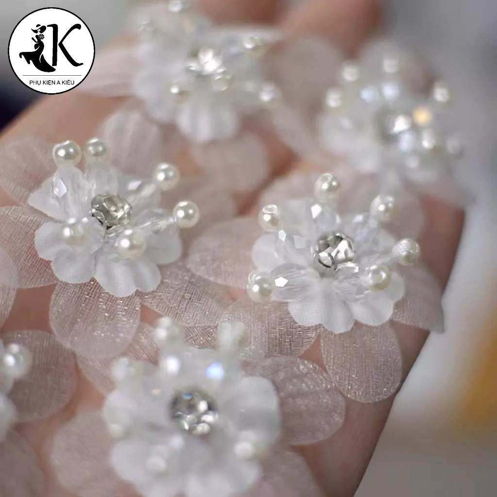 Hoa Trắng Gắn Váy, Áo, Túi, Nón, Handmade