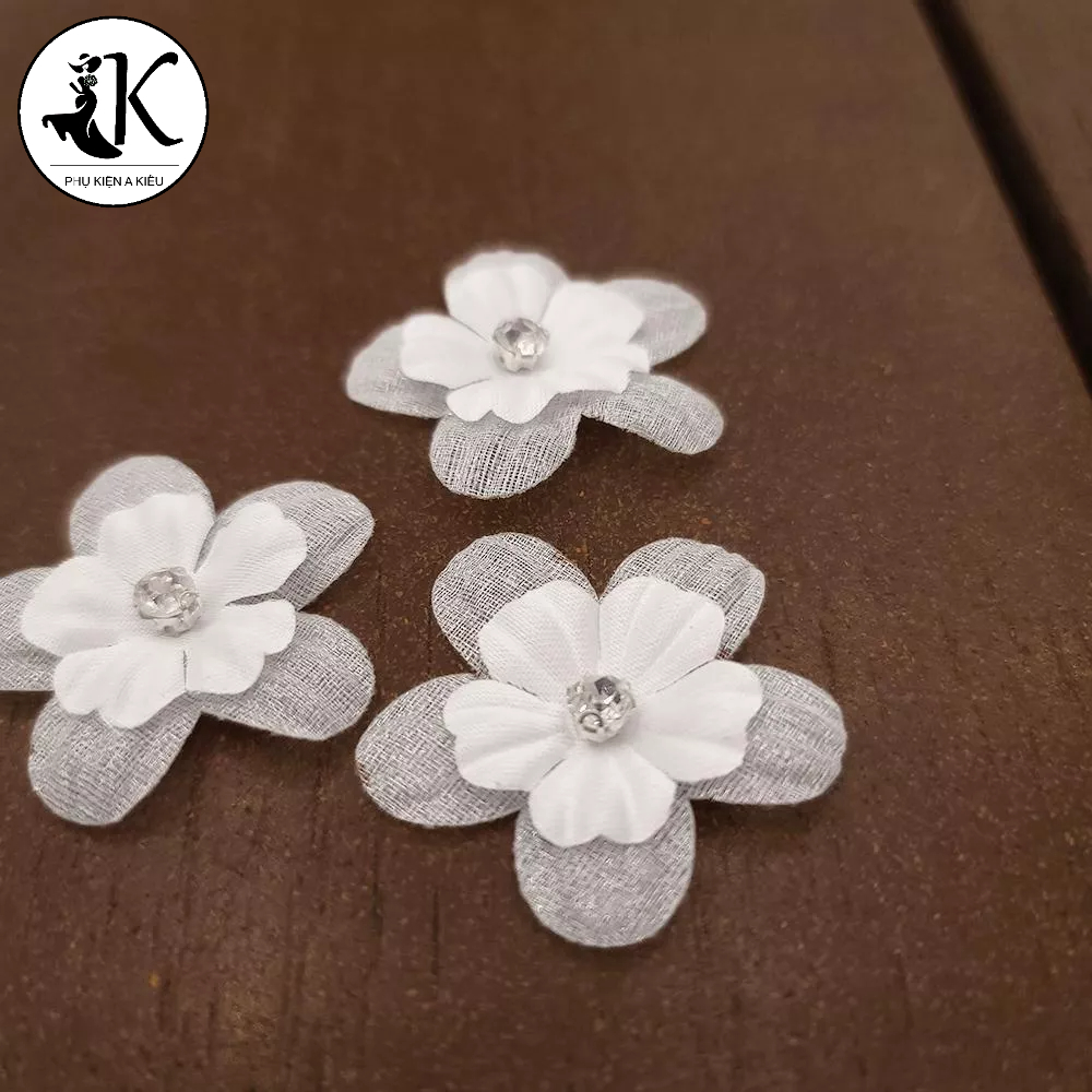 Hoa Trắng Gắn Váy, Áo, Túi, Nón, Handmade