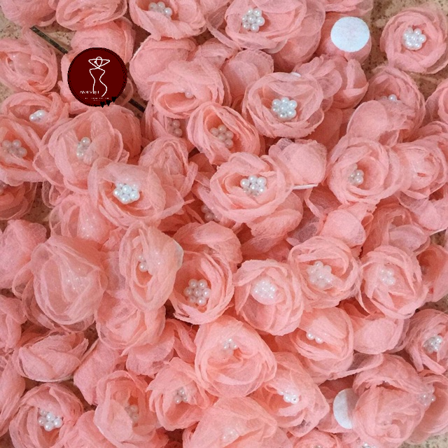 Hoa xinh đính váy áo( 50k/gói 5bông)