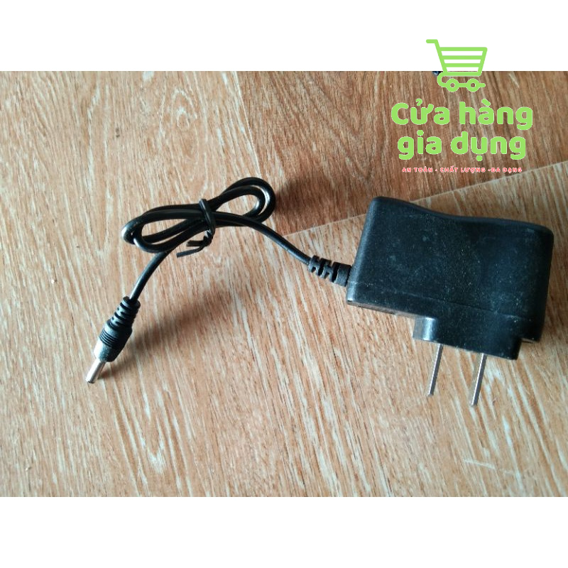 DÂY SẠC ĐÈN PIN ĐỘI ĐẦU 2 CHẤU VÀ CHUI TRÒN