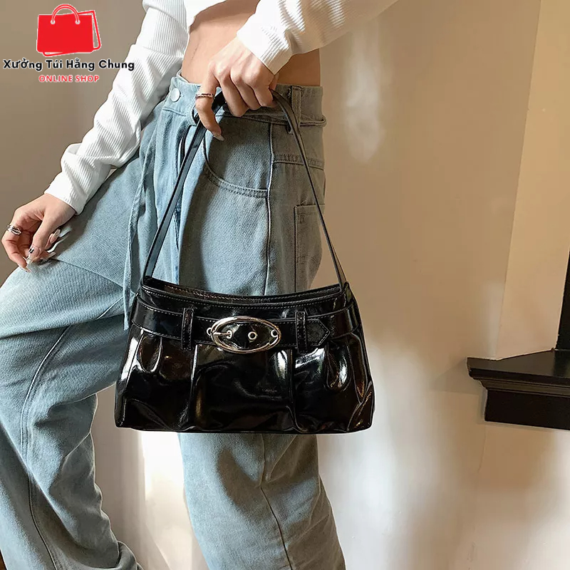 Túi xách nữ đeo vai kẹp nách da trơn màu bạc đen size 29 mẫu mới 2023 phong cách y2k