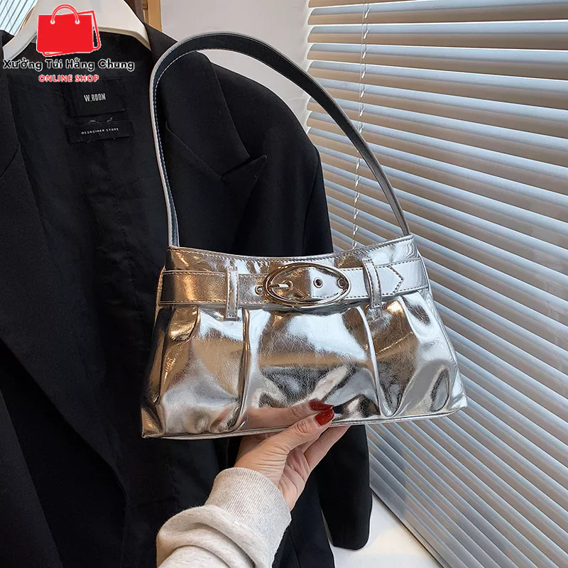 Túi xách nữ đeo vai kẹp nách da trơn màu bạc đen size 29 mẫu mới 2023 phong cách y2k