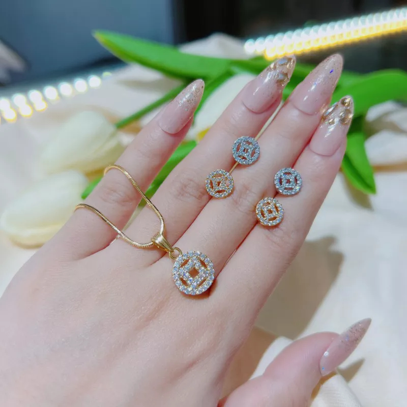 Bông tai hoạ tiết kim tiền đính đá trang sức Kami