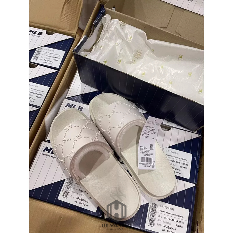 Dép MLB CHUNKY MOUND DIA NEWYORK YANKEES | DÉP QUAI NGANG MONOGRAM DIA CHÍNH HÃNG