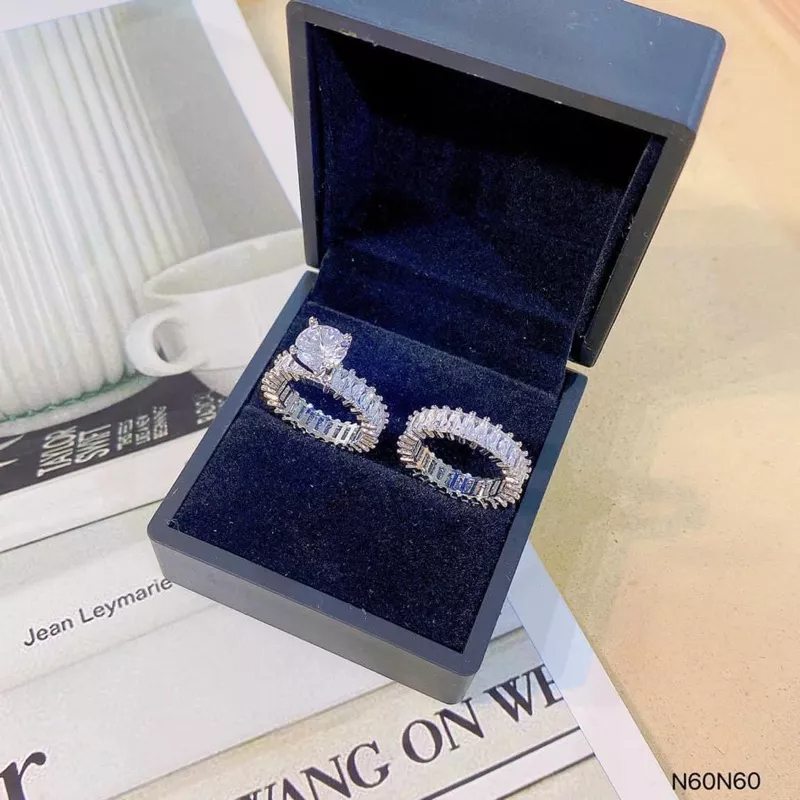 Nhẫn full đá bagguet 2 loại siêu sáng xi bạch kim kami