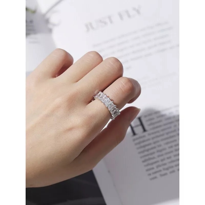 Nhẫn full đá bagguet 2 loại siêu sáng xi bạch kim kami