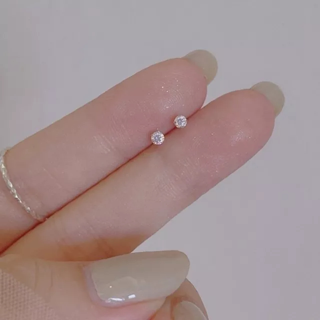 Bông tai titan hột nhỏ 2mm không đen không gỉ KAMI trang sức cao cấp