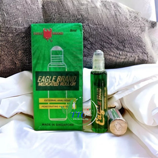 Dầu gió xanh con Ó Eagle Singapore dạng chai lăn 8ml