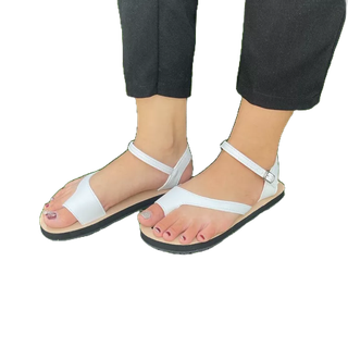 Xăng đan đế bằng nữ đế kem quai trắng