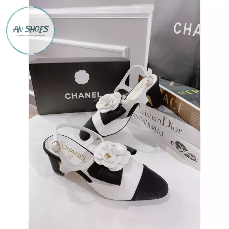 ☘️ AN SHOES ☘️ Sangdal bít mũi  hoa trà gót vuông 7cm. Hàng có sẵn
