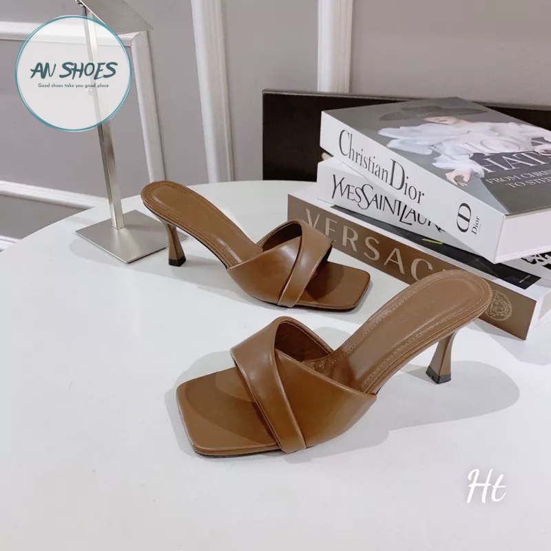 ❄️ Guốc lê gót nhọn7cm, quai ngang xêp ly. Hàng có sẵn.