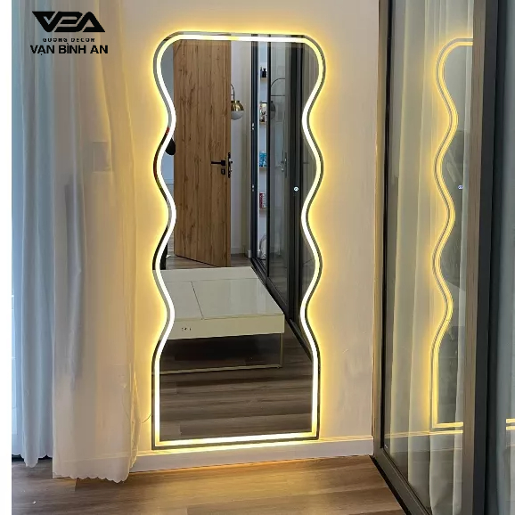 Gương cao cấp 5mm lượn sóng led cách Vạn BÌnh An cảm ứng đèn led tặng full phụ kiện đi tỉnh free ship lắp đặt tại TPHCM
